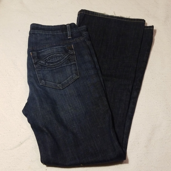 J8 - Joes Muse Fit Jeans - Picture 1 of 4